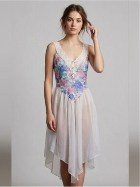 VTG White Floral Lace Slip Dress Size Large Balletcore Coquette Ethereal Fairy
